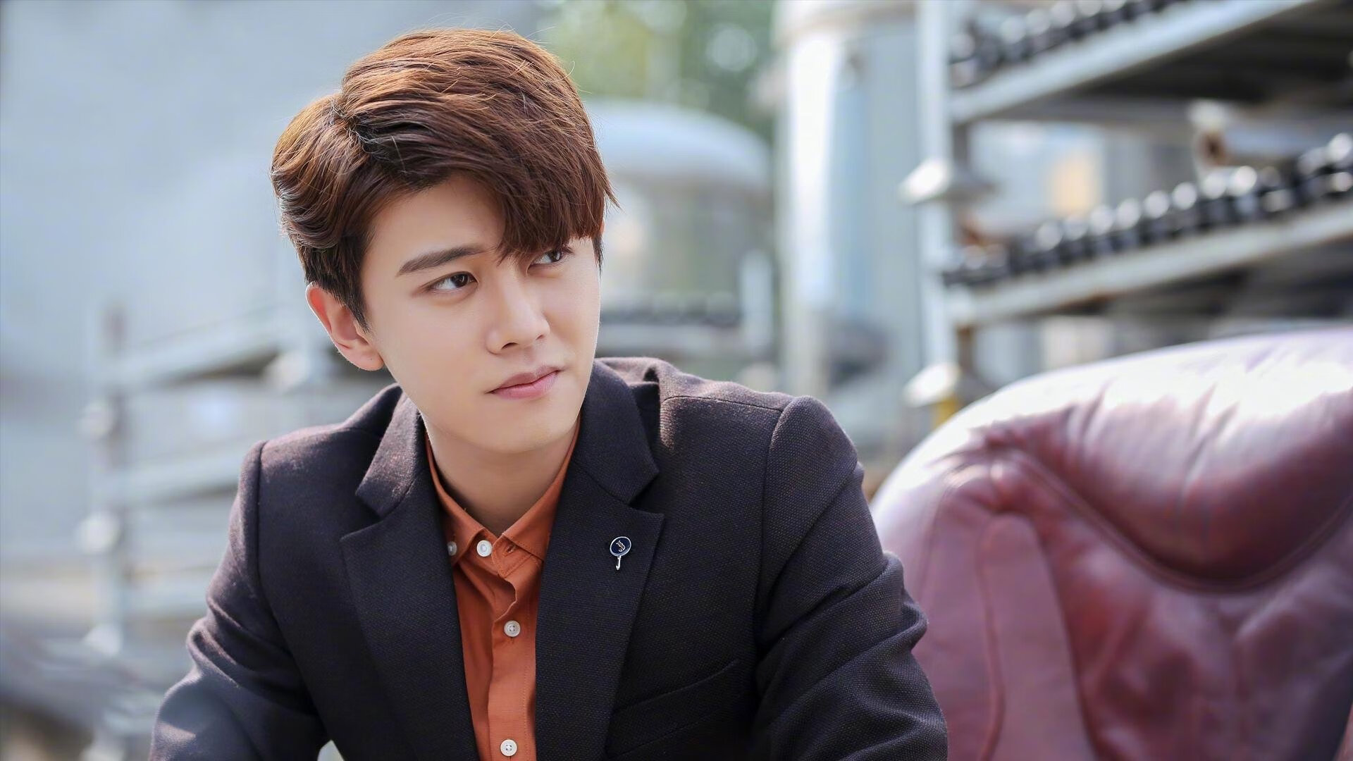 球队后防高位站位策略是否增加越位风险,后防最好的球队